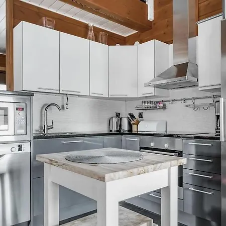 Hullun Mustikka Saukkopari *