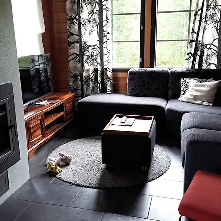 Hullun Mustikka Saukkopari Chalet