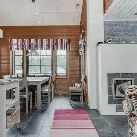 Hullun Mustikka Saukkopari Alpehytte *