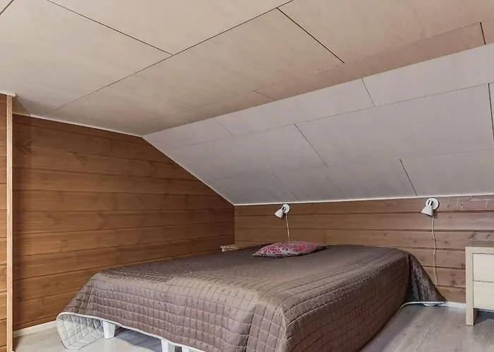 샬레 Hullun Mustikka Saukkopari 루카