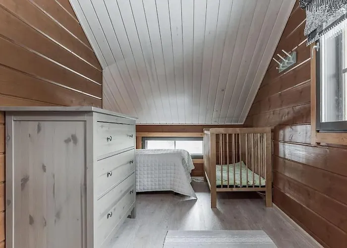 샬레 Hullun Mustikka Saukkopari 루카