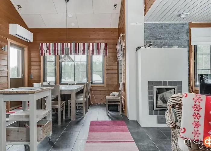 Hullun Mustikka Saukkopari 샬레 *